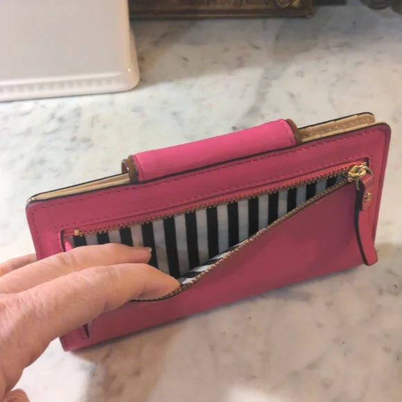 Kate Spade Pink Wallet - Picture 9 of 10
